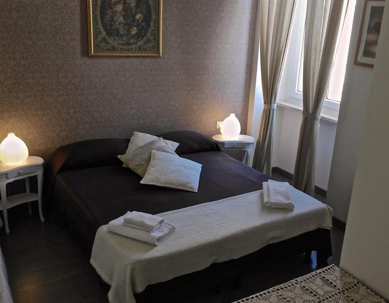 רומא Guest House Casa Vicenza מראה חיצוני תמונה