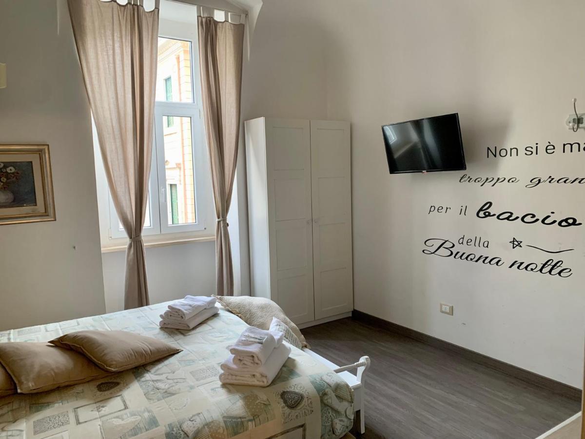 רומא Guest House Casa Vicenza מראה חיצוני תמונה