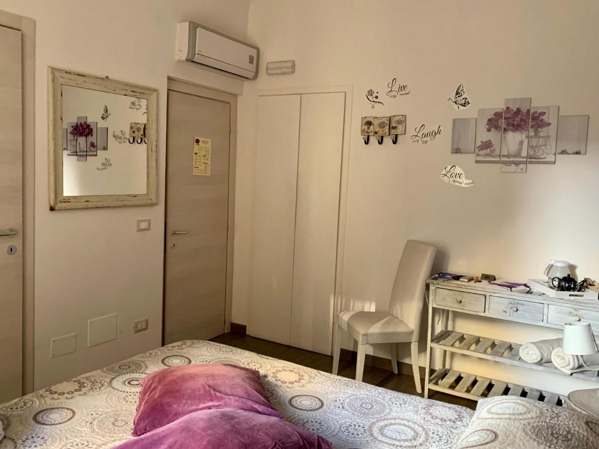 רומא Guest House Casa Vicenza מראה חיצוני תמונה