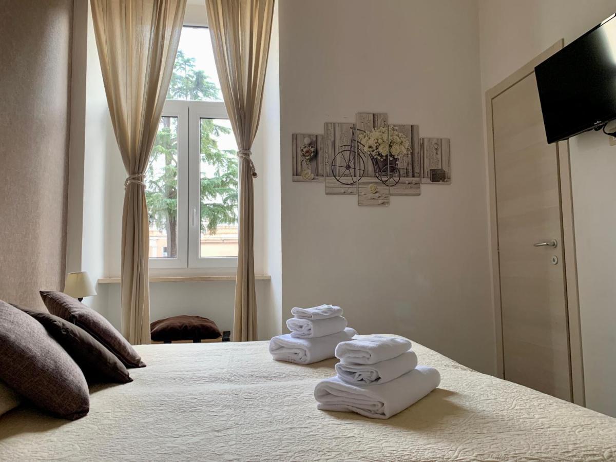 רומא Guest House Casa Vicenza מראה חיצוני תמונה
