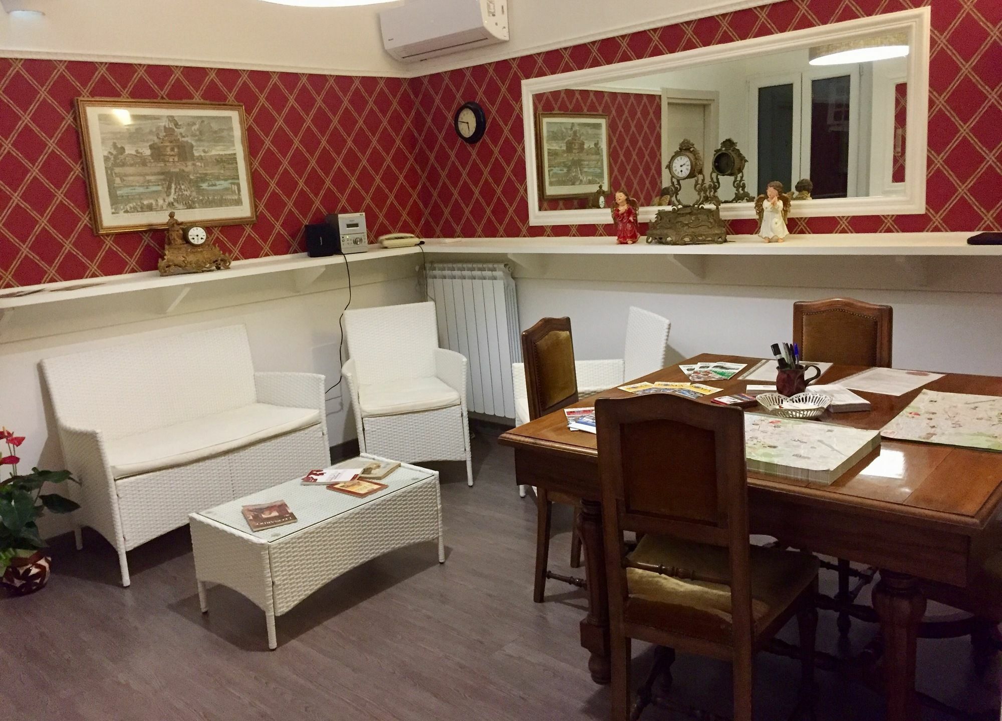 רומא Guest House Casa Vicenza מראה חיצוני תמונה